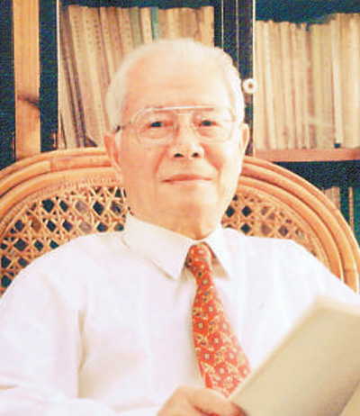 矢志中医八十年，国医大师—邓铁涛