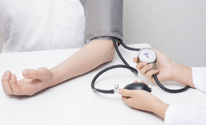 加强血压健康管理 倡导良好生活方式