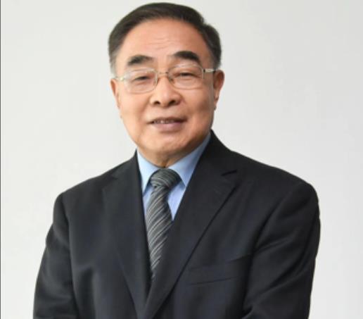 张伯礼：铁骨捍中医 柔肠为人民