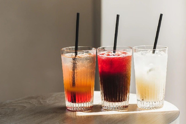 每喝一口甜饮料或都在促进糖尿病，运动也不能抵消伤害！